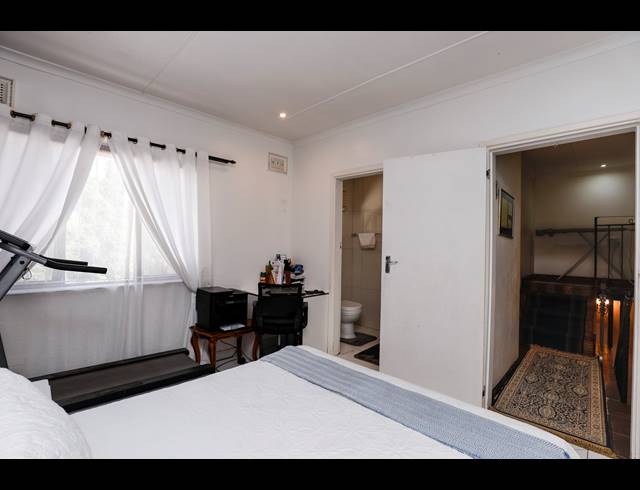 3 BEDROOM DUPLEX FOR SALE IN GREENWOOD PARK